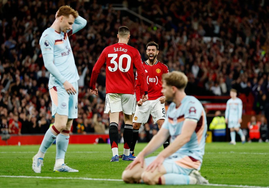 Manchester United's Benjamin Sesko celebrates scoring their second goal with Bruno Fernandes.