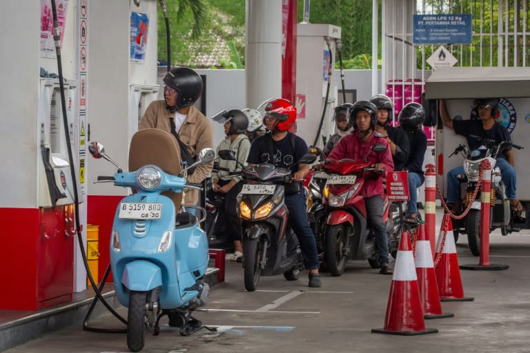 The government says it wouls not increase the price of fuel, which is heavily subsidised in Indonesia (DEVI RAHMAN)