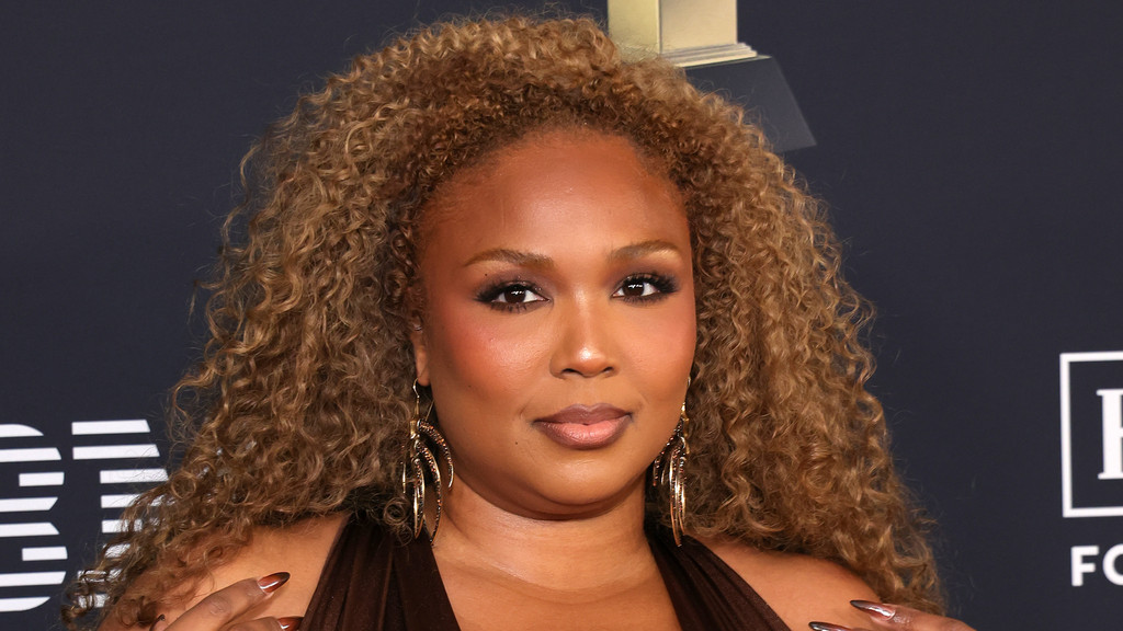 Lizzo vowed to remain a virgin until she 'won a Grammy'