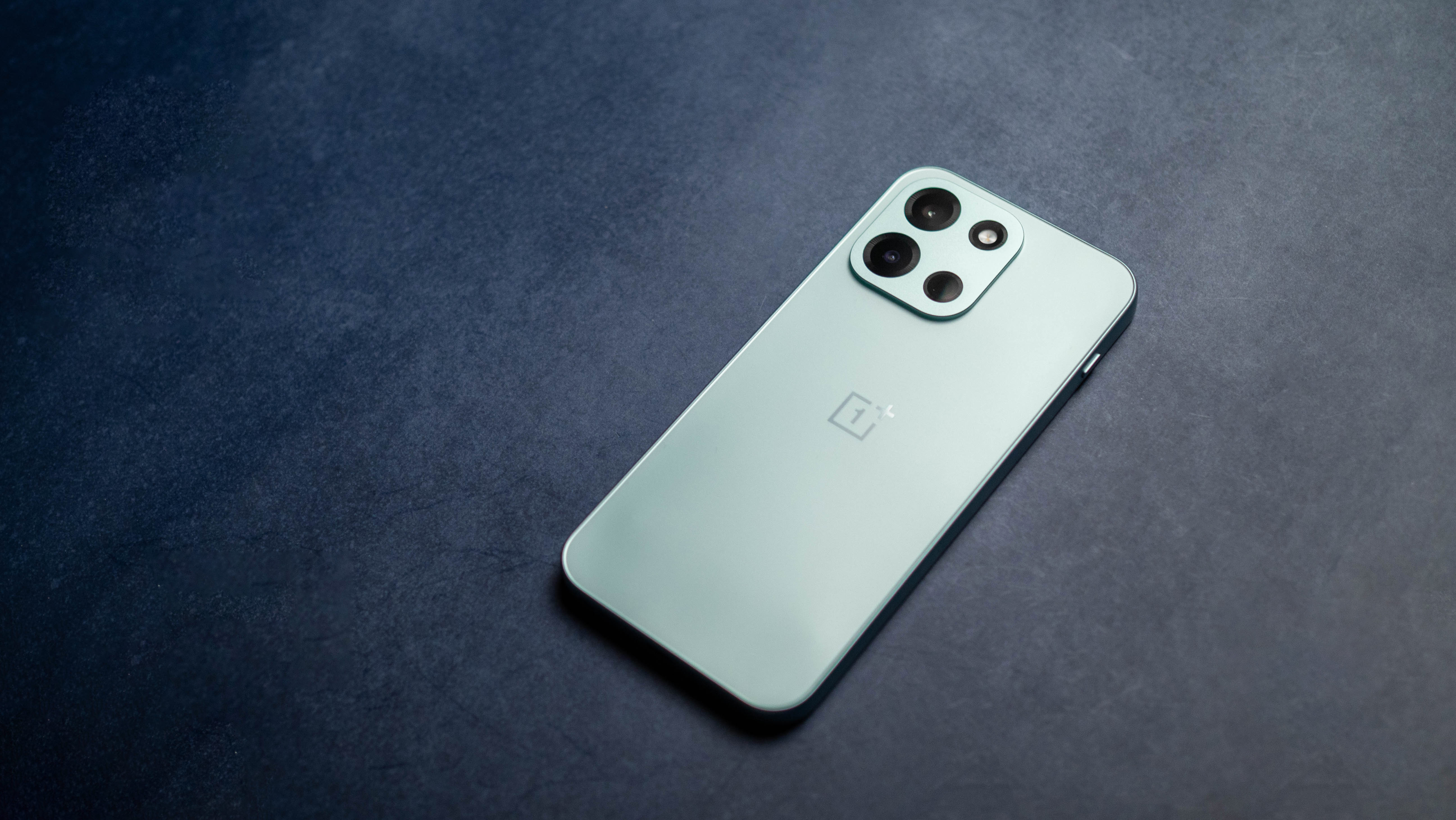 OnePlus Nord 6 review photos