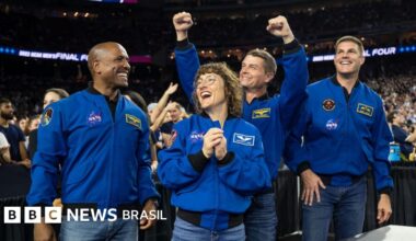 Quem são os 4 astronautas que viajam rumo à Lua na Artemis 2 - e o que estão levando com eles no foguete