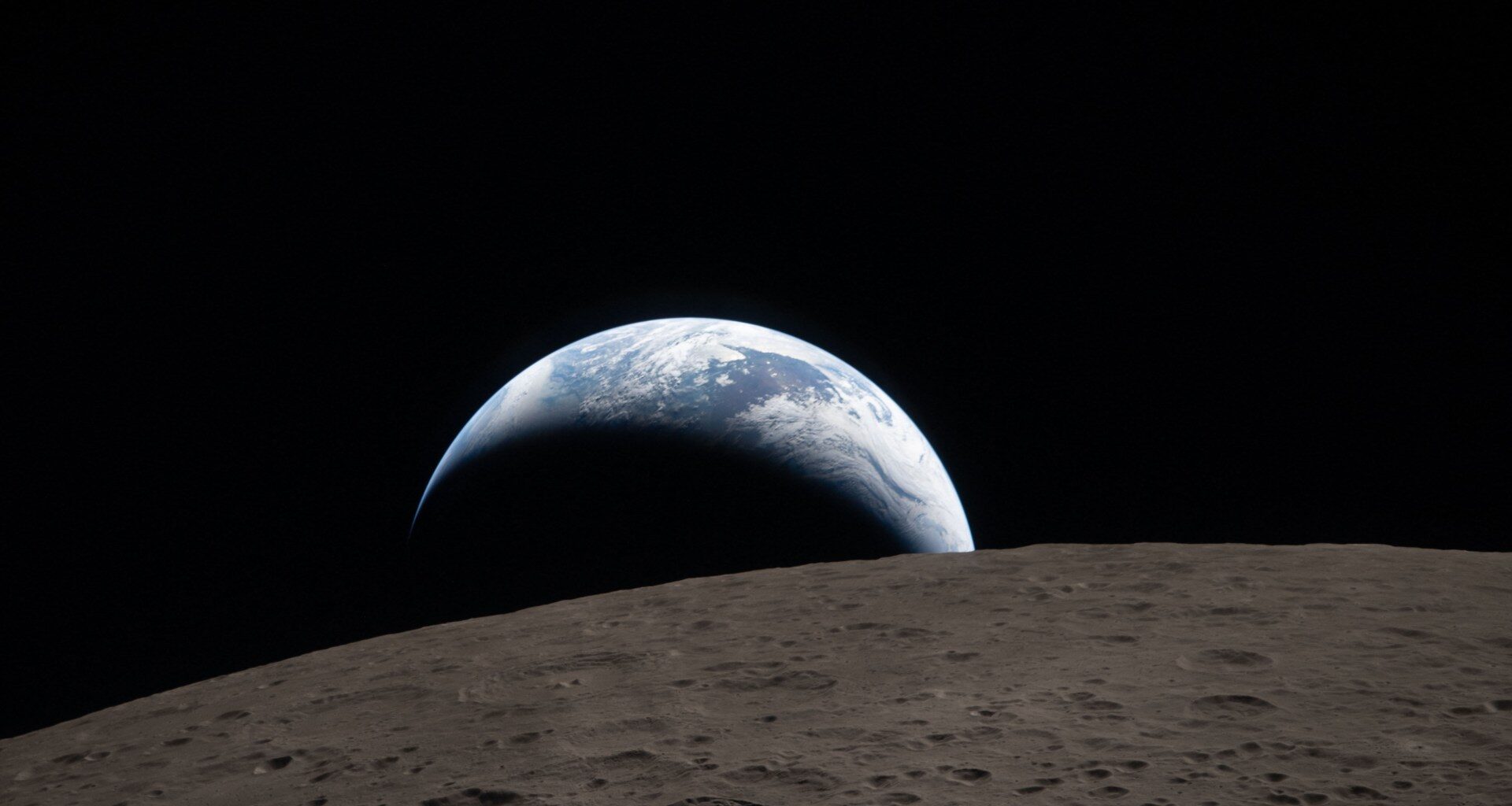 NASA releases picture of ‘Earthset’ shot by Artemis crew | Space News