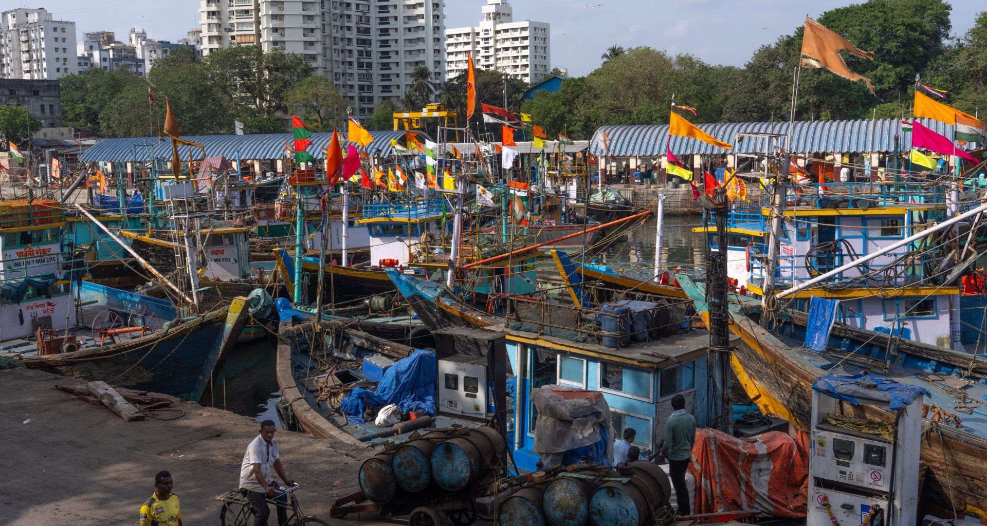 Mumbai’s historic dock quietens as fuel crisis chokes fishing trade | Oil and Gas News
