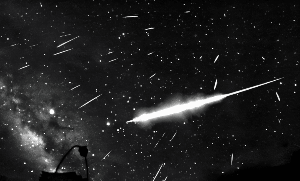 An Asteroid Is Shattering Near The Sun, And Earth Is Caught In The Aftermath