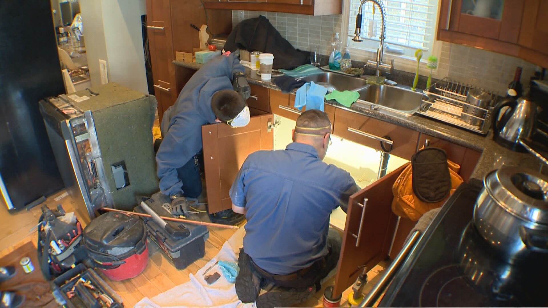 Click to play video: 'Business Matters: Unemployment rate holds at 6.7% in March'