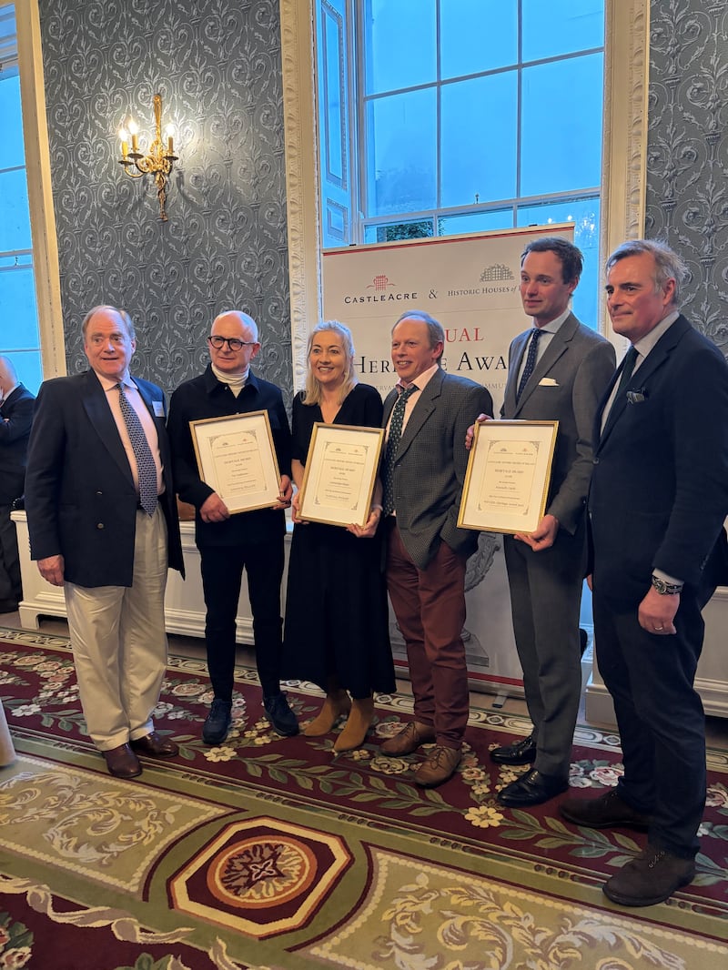 Mark Hewlett, Director Castleacre Insurance, Glen Bradshaw – the Malthouse County Laois (runner up), Rachael and Ian Elliott, Corravahan House County Cavan (runner up), (winner) Jeremy Emmet-Booth Knockelly Castle and Historic Houses of Ireland Chair, Justin Green