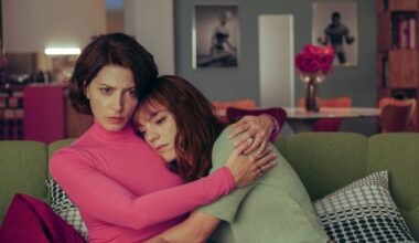 Pedro Almodovar's 'Bitter Christmas' Draws Upbeat Reviews in Spain