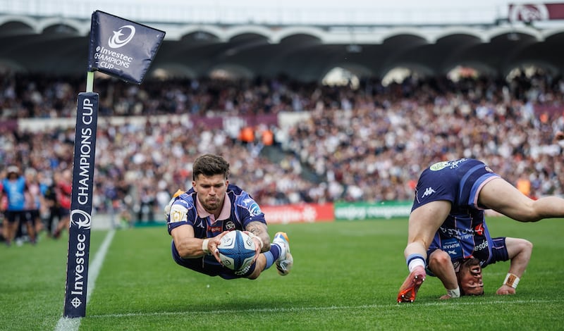 Matthieu Jalibert scores Bordeaux’s second try as team-mate Arthur Retiere takes a tumble. Photograph: James Crombie/Inpho