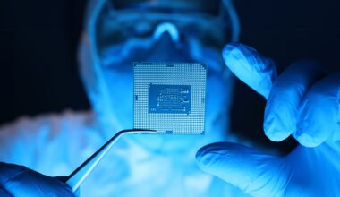 Clean Room Dust Protection Holding Microprocessor Computer Chip