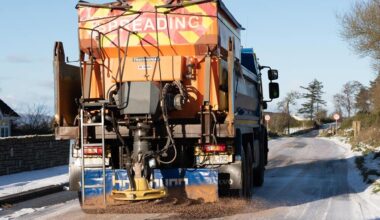 Temperatures to dip near freezing, gritters on select Donegal routes tonight