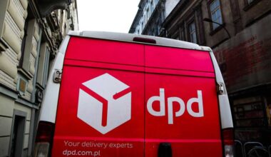 DPD announces suspension of services in Ireland over fuel protests
