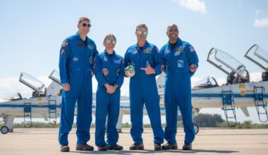 Artemis 2 astronauts reveal adorable zero-g indicator 'Rise' photo of the day for March 31, 2026