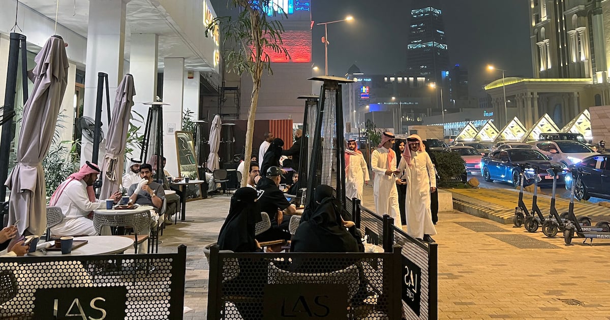 Saudi Arabia's non-oil business conditions weaken for first time since August 2020