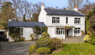 Immaculate Georgian home a walk from the beach in Killiney – The Irish Times