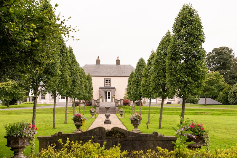 Approach to entrance