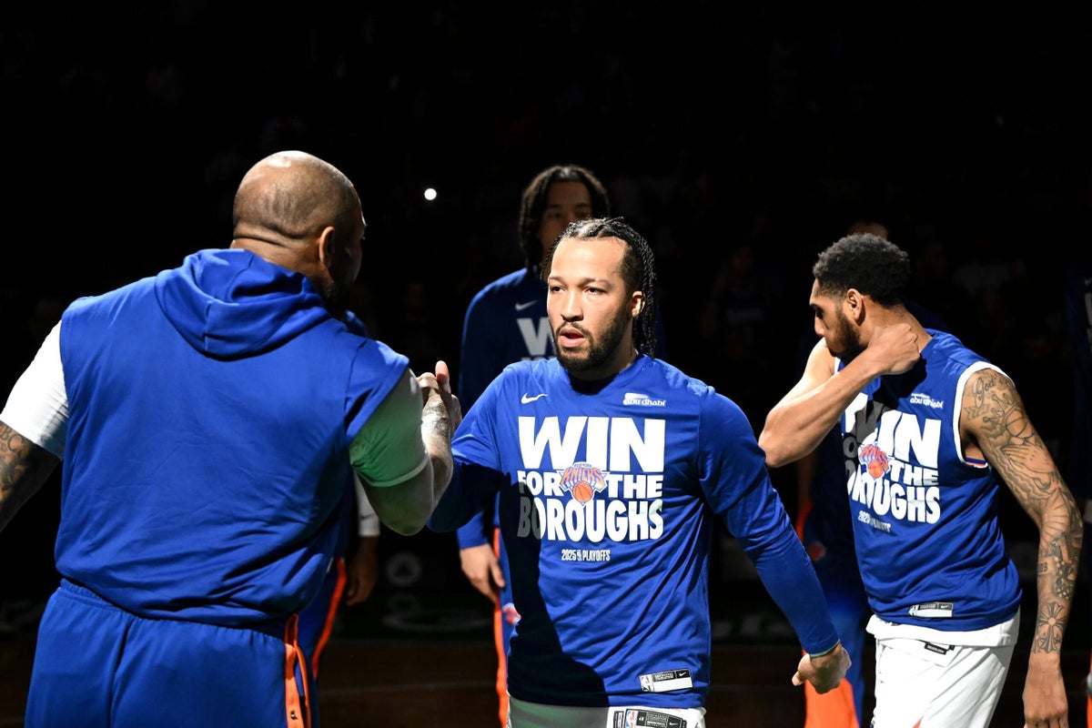 A New York radio station host against Atlanta music during Knicks-Hawks series?
