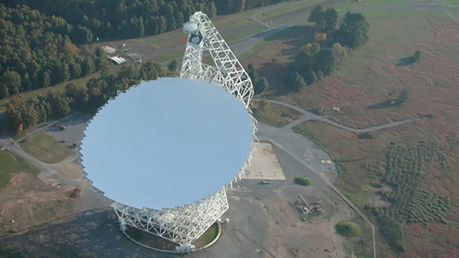 The Greenbank Telescope in West Virginia, which has detected a series of 15 new Fast Radio Bursts coming from a distant galaxy. Credit: NRAO/Green Bank Observatory
