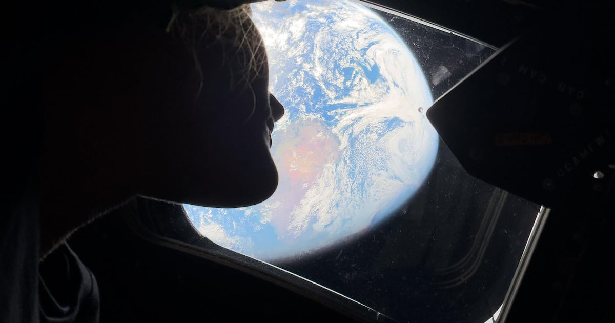 Artemis II astronauts expected to reach far side of moon on Monday – The Irish Times