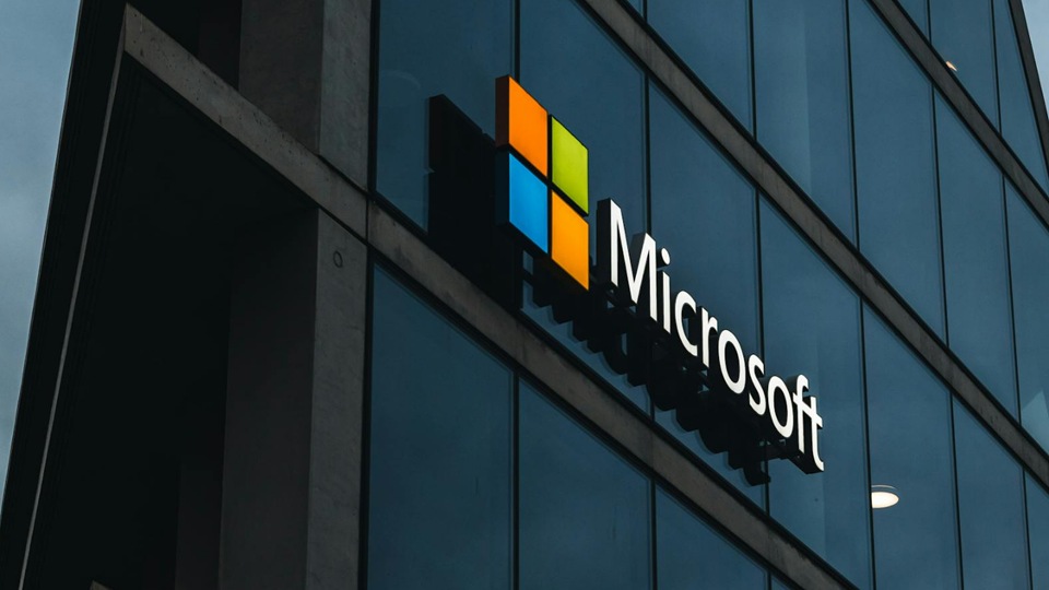 Microsoft AI CEO: nearly all ‘white collar’ jobs gone by 2027