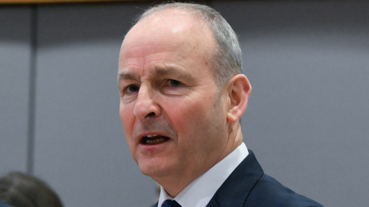 Martin shoots down oil and nuclear despite import reliance