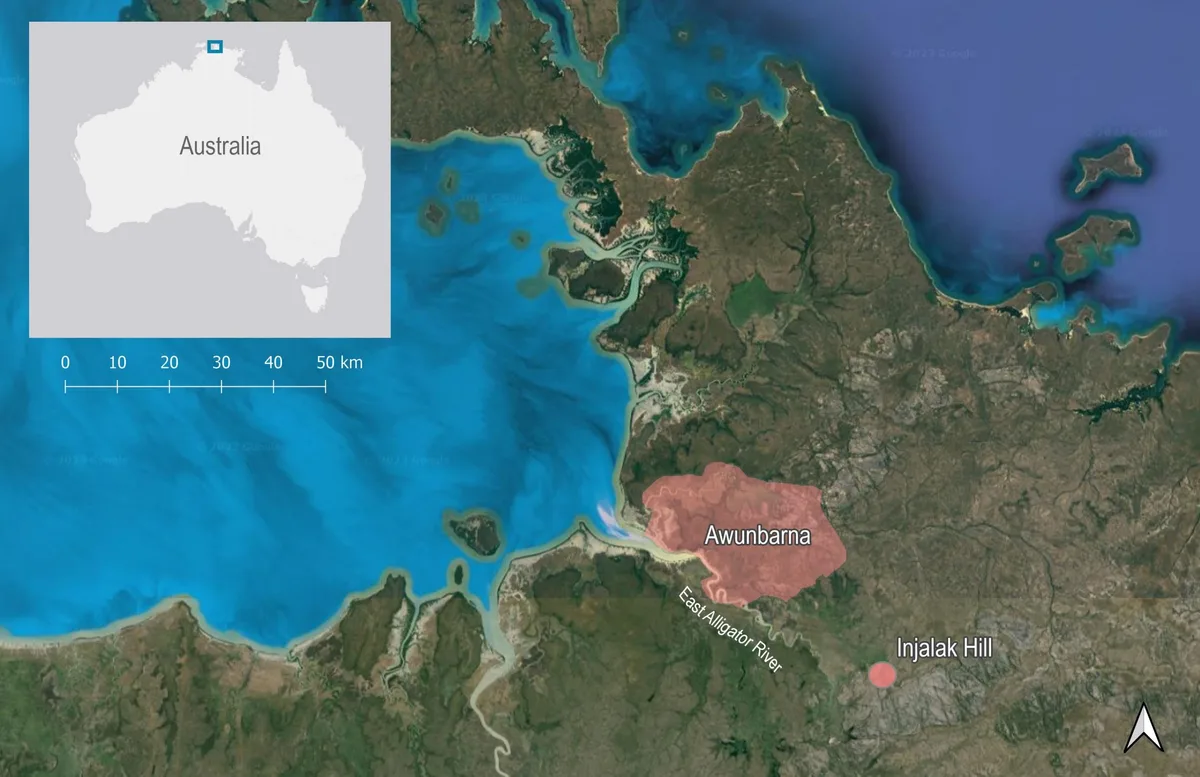 Map showing the location of Awunbarna (Mt Borradaile) and Injalak Hill, Northern Territory, Australia
