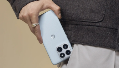 Smartphone maker sues 300+ creators over "negative content"