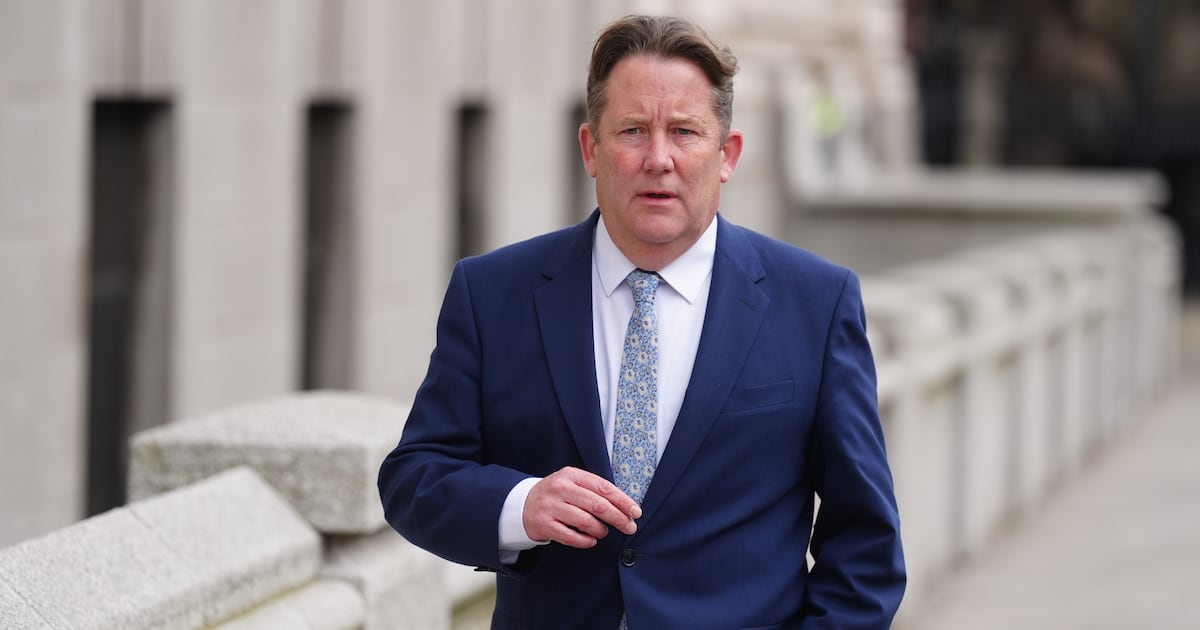 Darragh O’Brien must swiftly fill eight senior posts at airport operator DAA – The Irish Times