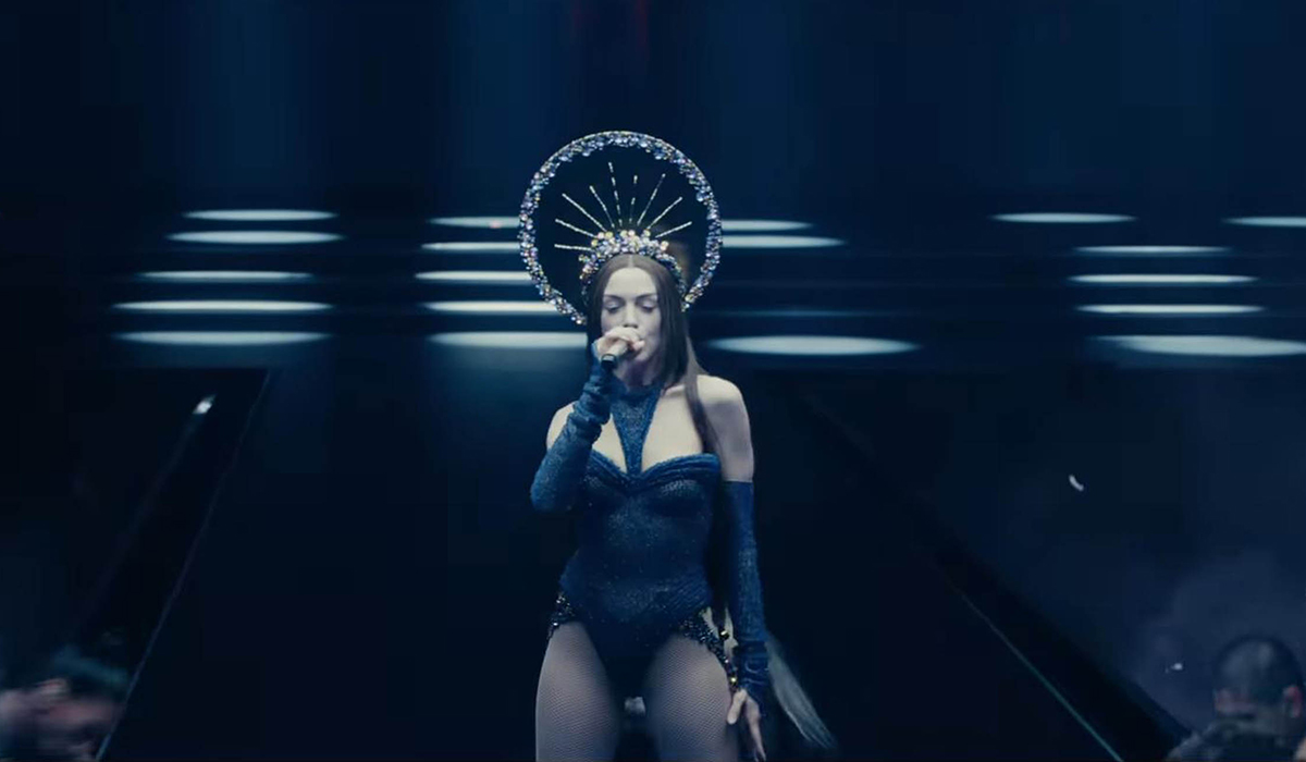 1-4-2026
 
 'Mother Mary' film stills 
 
 Pictured: Anne Hathaway
 
 PLANET PHOTOS
 www.planetphotos.co.uk
 info@planetphotos.co.uk
 +44 (0)1959 532 227