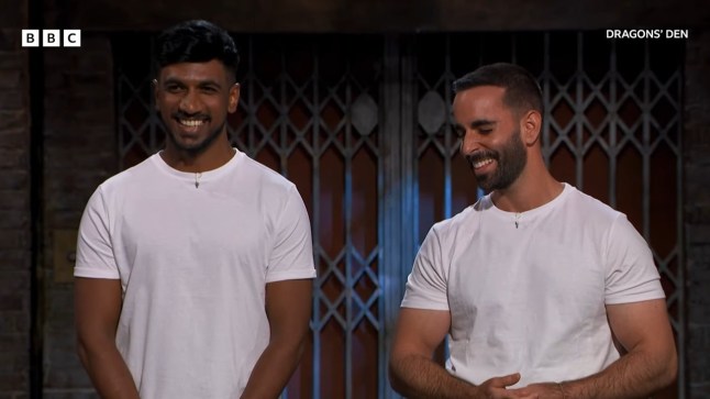 Peter Jones ?annoyed? by pet food business valuation | Dragons' Den - BBC BBC OMNI FOOD Two pet food entrepreneurs enter the Den, and the Dragons (Deborah Meaden, Steven Bartlett, Sara Davies, Peter Jones, Touker Suleyman) are shocked by the valuation of their business. Their pitch leads to some intense questioning!