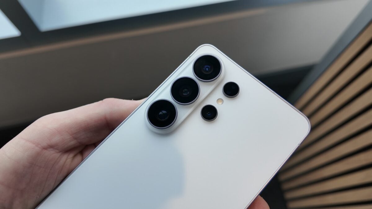 Does Samsung's Ocean mode make your Galaxy phone waterproof?
