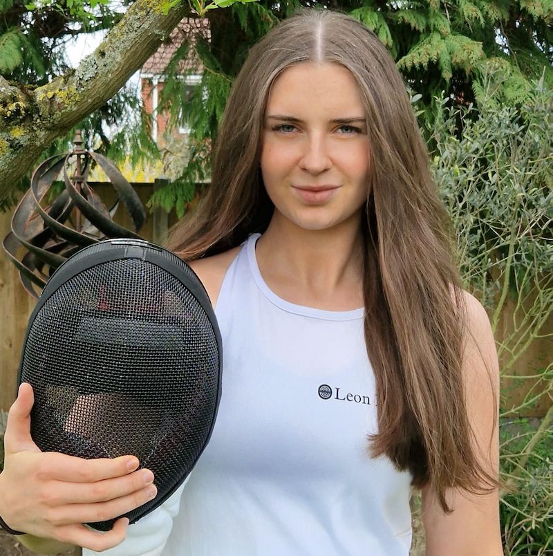 Young Letterkenny woman ready to make her 'point' in world of fencing