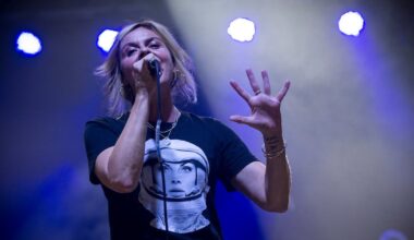 You wait ages to see your 1990s music heroines live, then two play Dublin at once – The Irish Times
