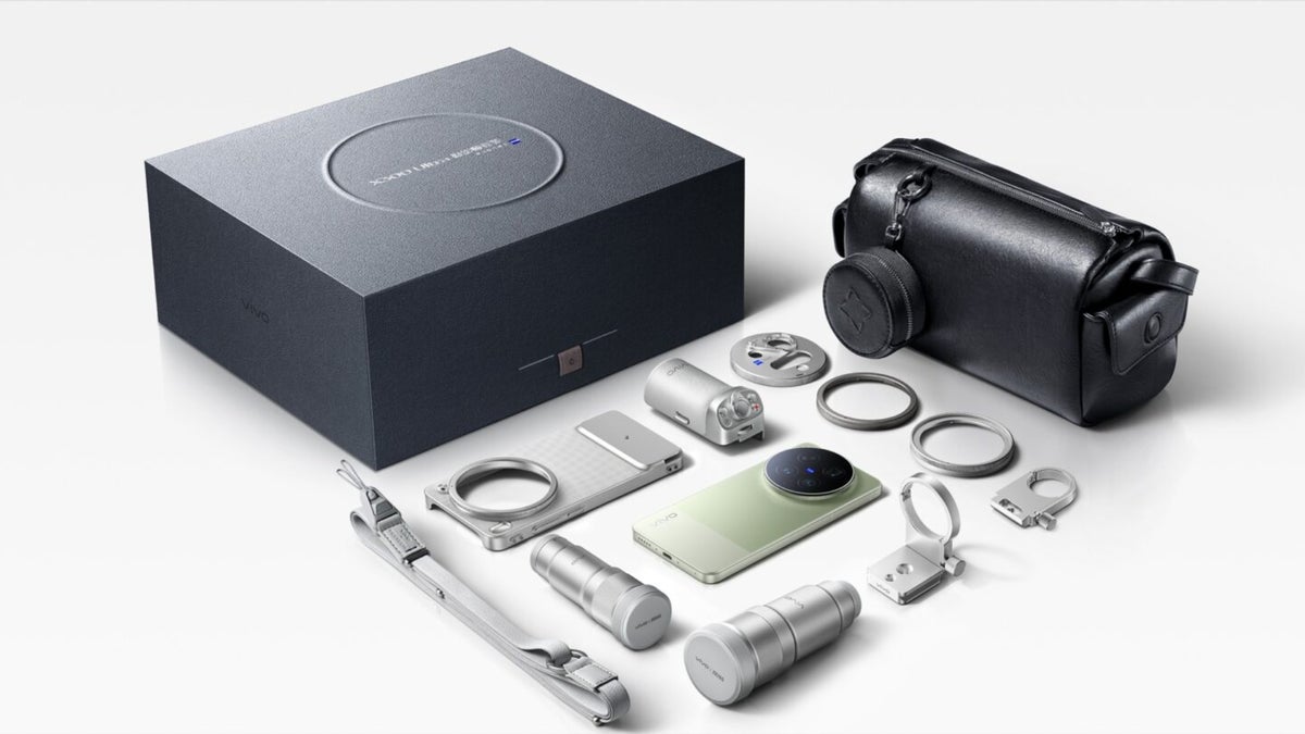 Vivo X300 Ultra schools the Galaxy S26 Ultra in zoom quality without excessive camera count