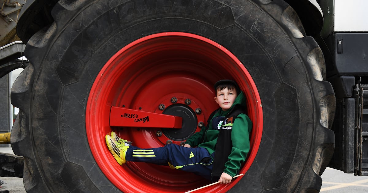 Cabinet to meet tomorrow as fuel protesters plan major ‘nationwide’ event – The Irish Times