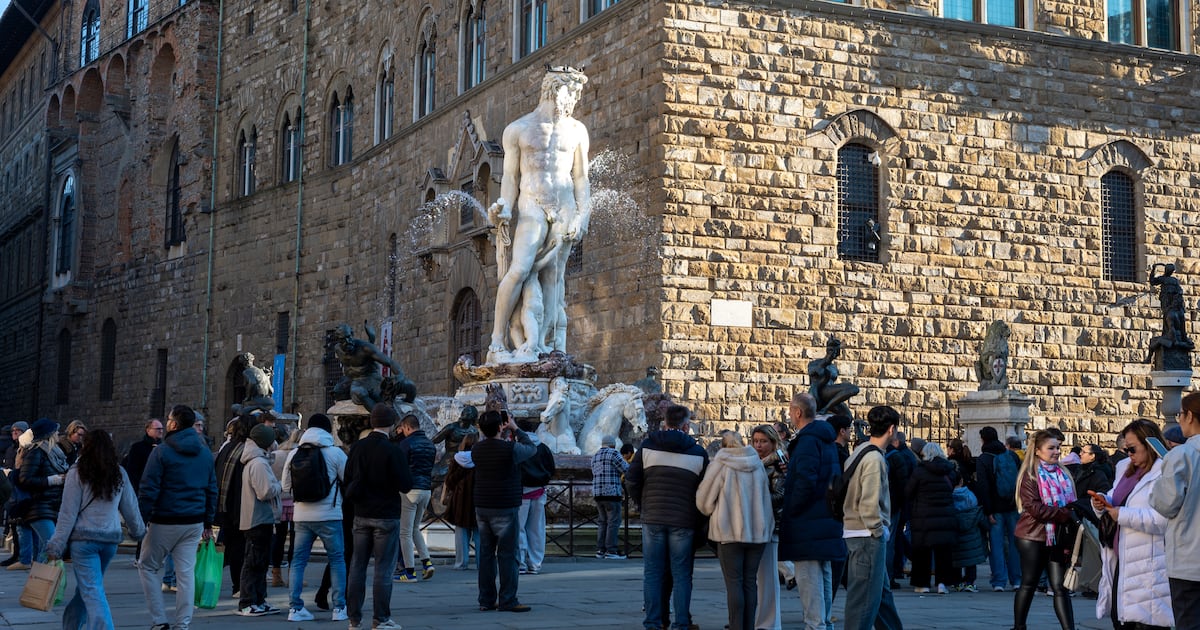 Tourist charged with damaging 16th-century Florentine statue in pre-wedding prank – The Irish Times