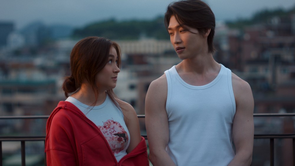 'XO, Kitty' Boss on Kitty and Min Ho's Arc, Lara Jean, and Season 3