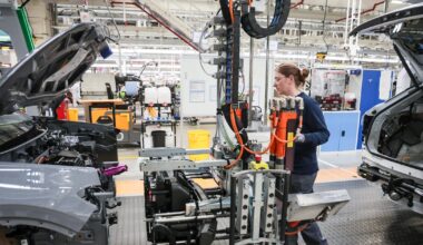 Diesel and petrol car sales slump amid oil price surge – The Irish Times