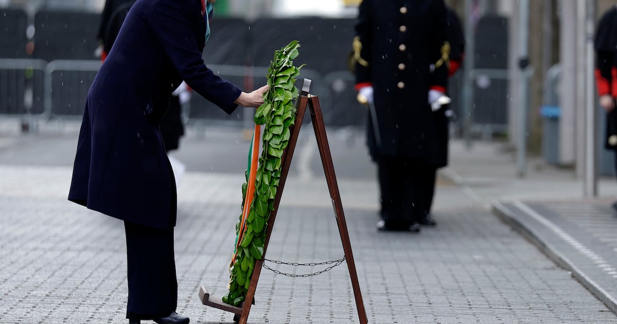 Relatives of 1916 Rising participants honour contribution at GPO – The Irish Times