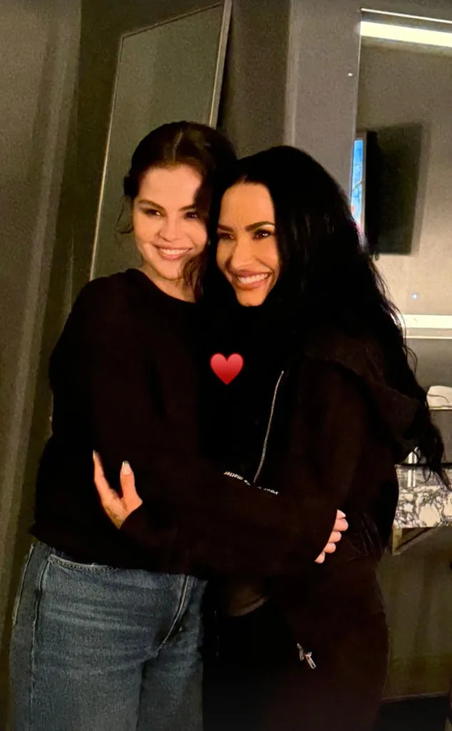 Selena Gomez, Demi Lovato's reunion at It's Not That Deep Tour