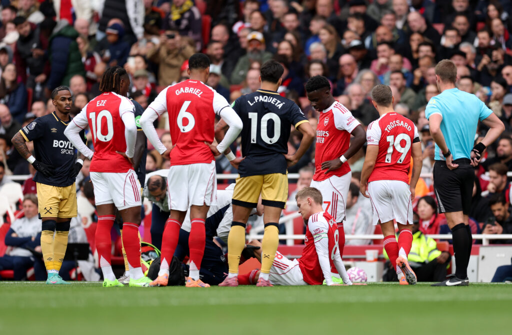 LONDON, ENGLAND - OCTOBER 04: Martin Odegaard of Arsenal receives medical treatment during the Premier League match between Arsenal and West Ham United at Emirates Stadium on October 04, 2025 in London, England. (Photo by Julian Finney/Getty Images)