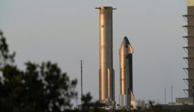 SpaceX seen as make-or-break test for mega IPOs