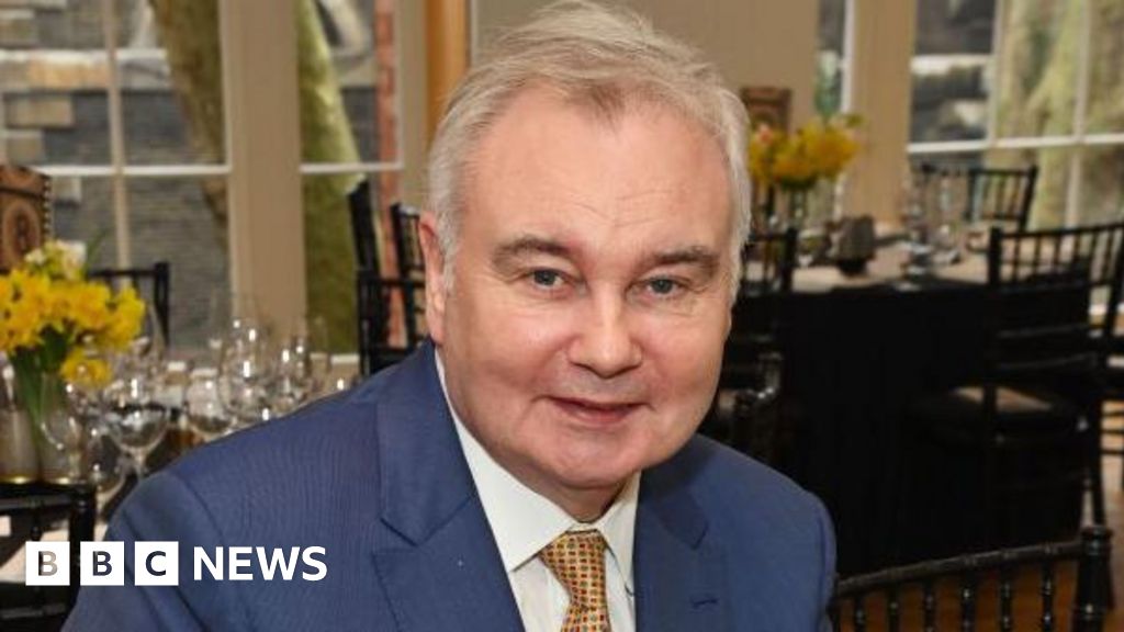 Eamonn Holmes recovering in hospital after stroke - BBC