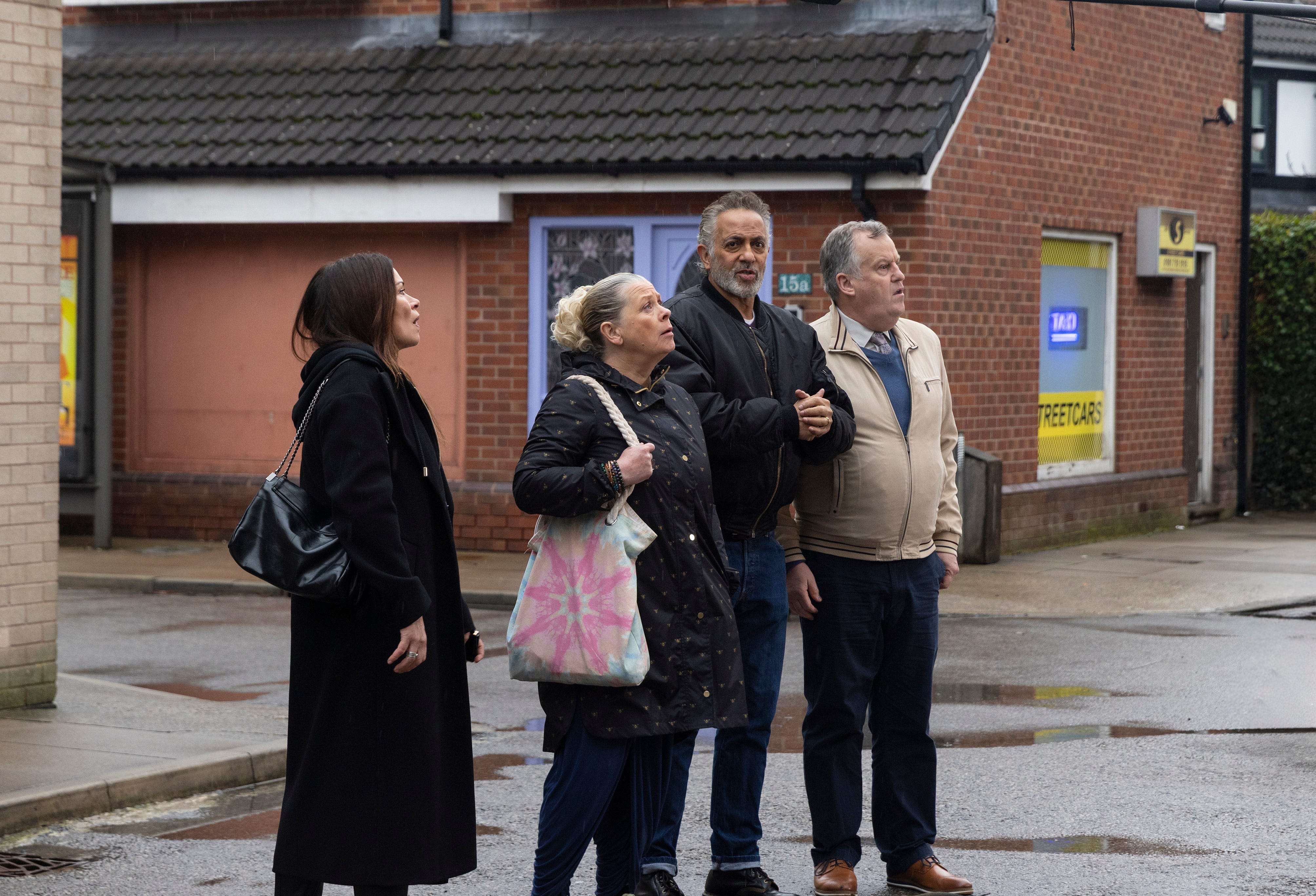 bernie winter, dev alahan, carla connor, coronation street