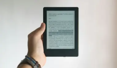Amazon Is Killing Off Its Oldest Kindles