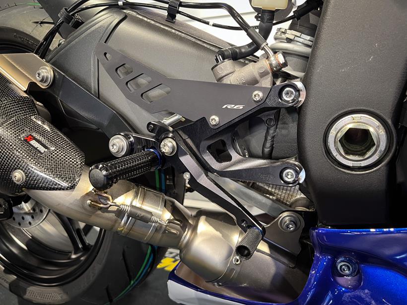 Crossplane Yamaha R6 rearsets