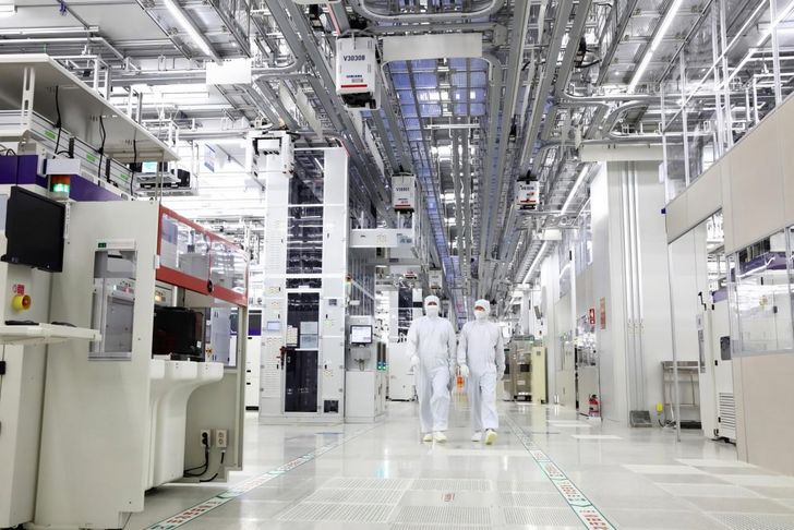 Samsung Electronics' semiconductor plant in Pyeongtaek, Gyeonggi Province / Courtesy of Samsung Electronics 