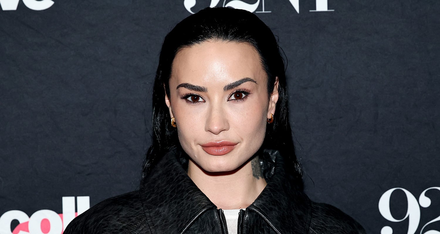 Demi Lovato Talks Reuniting With Selena Gomez & Joe Jonas at ‘It’s Not That Deep Tour’ | Demi Lovato, Joe Jonas, Selena Gomez | Celebrity News and Gossip | Entertainment, Photos and Videos