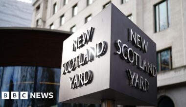 Man arrested over attacks on Jewish community in London - BBC