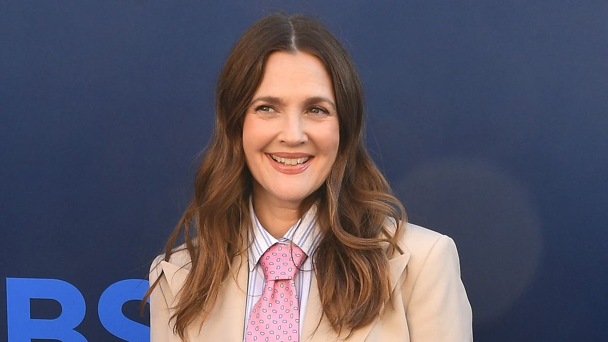Drew Barrymore arriving at CBS Fest 2025 at Paramount Studios in Los Angeles