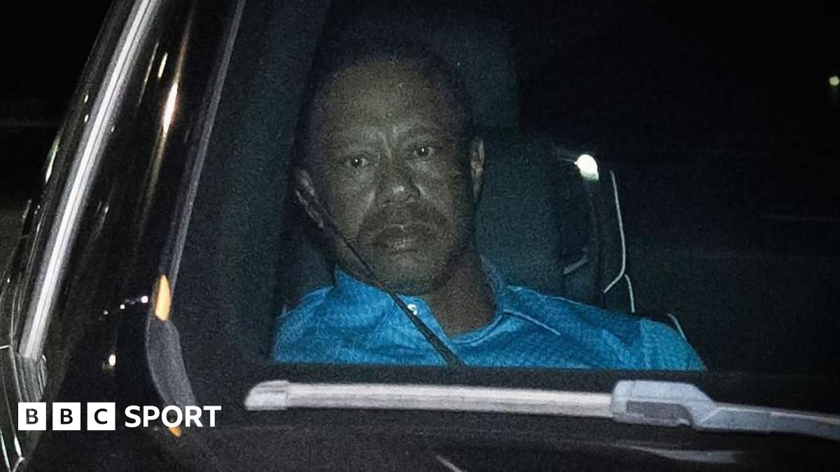 Jason Day and Tiger Woods shake hands at Augusta